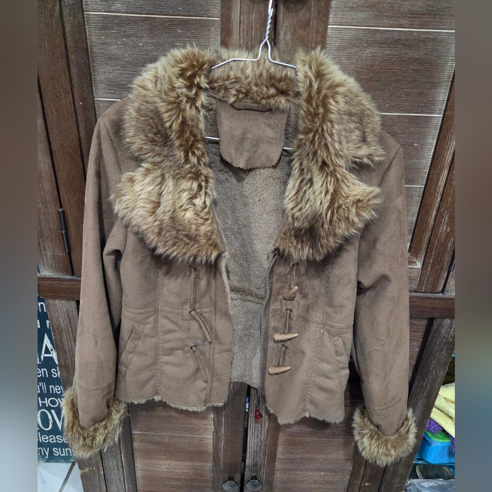 Hawke & Co Women's Brown Suede Faux Jacket Sz 10/12 Faux Fur Collar Shark Tooth